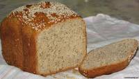 "Маковка" - полусдобный хлеб с маком к чаю.